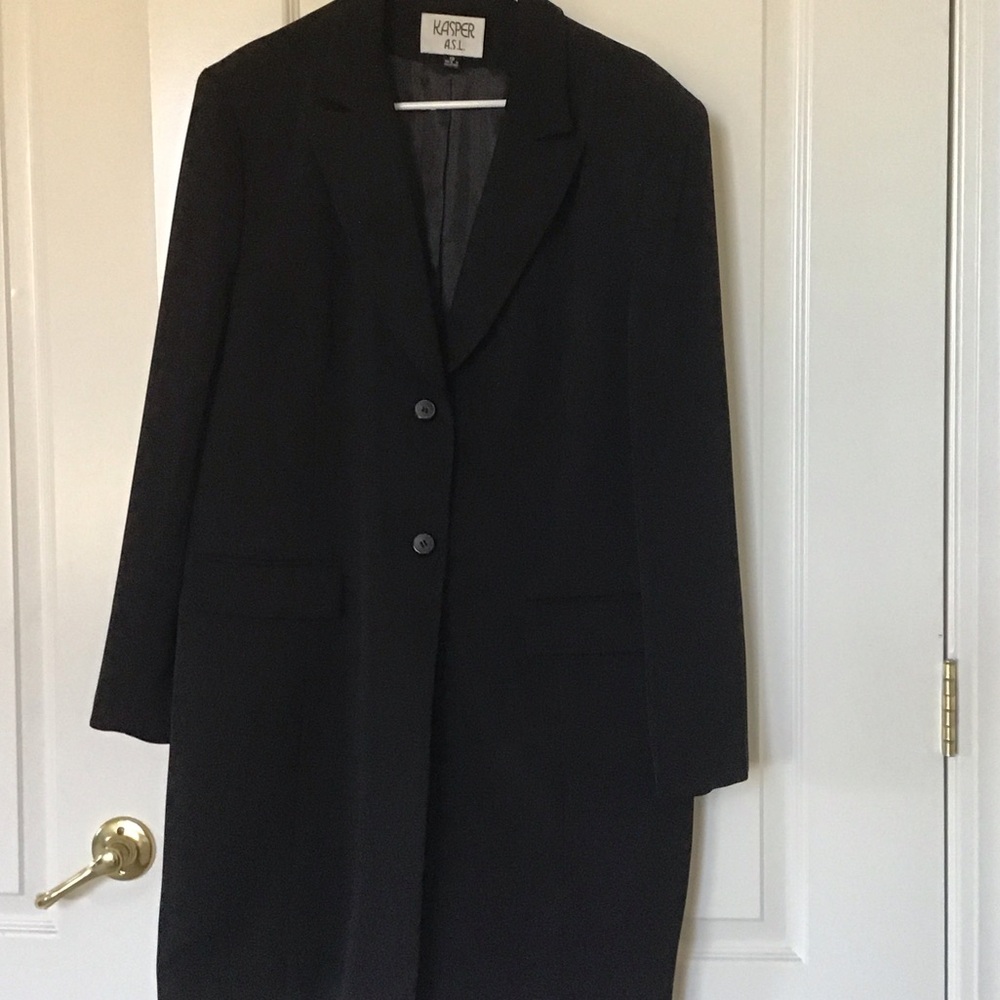 Kasper Women's Elegant Black Blazer